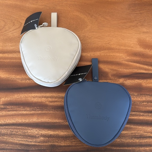 United airlines amenity kits - therabody - Picture 6 of 9